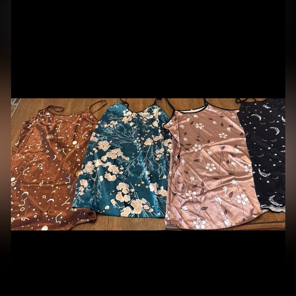 Nightgown bundle - Picture 1 of 5